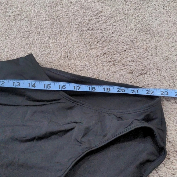 Athleta Black One Piece Swimsuit Built-in Padding with Notch neckline size XS - Picture 9 of 9